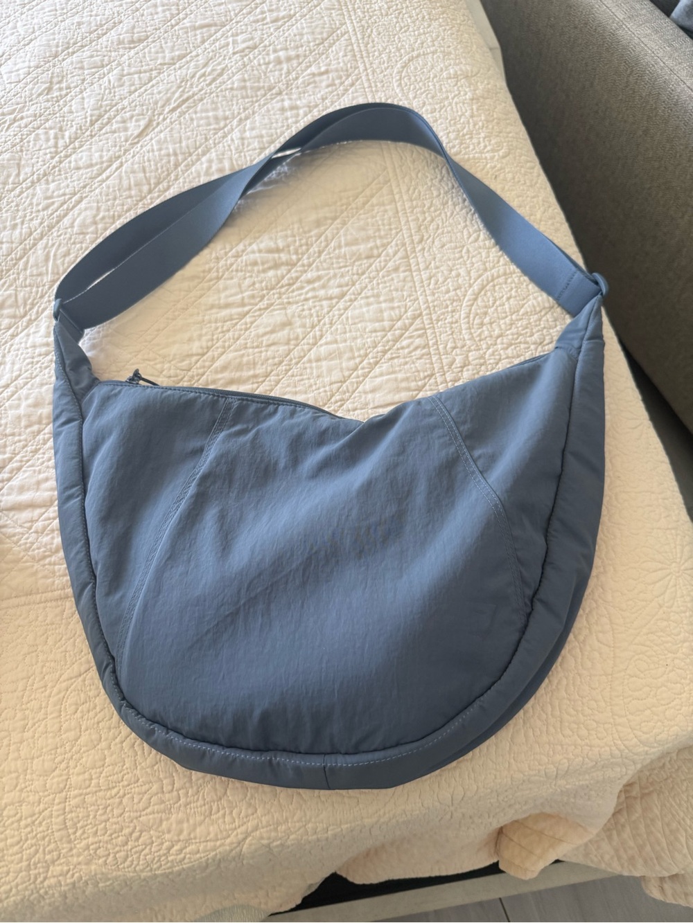 GYMshark ๐ฆ Large pleat crossbody